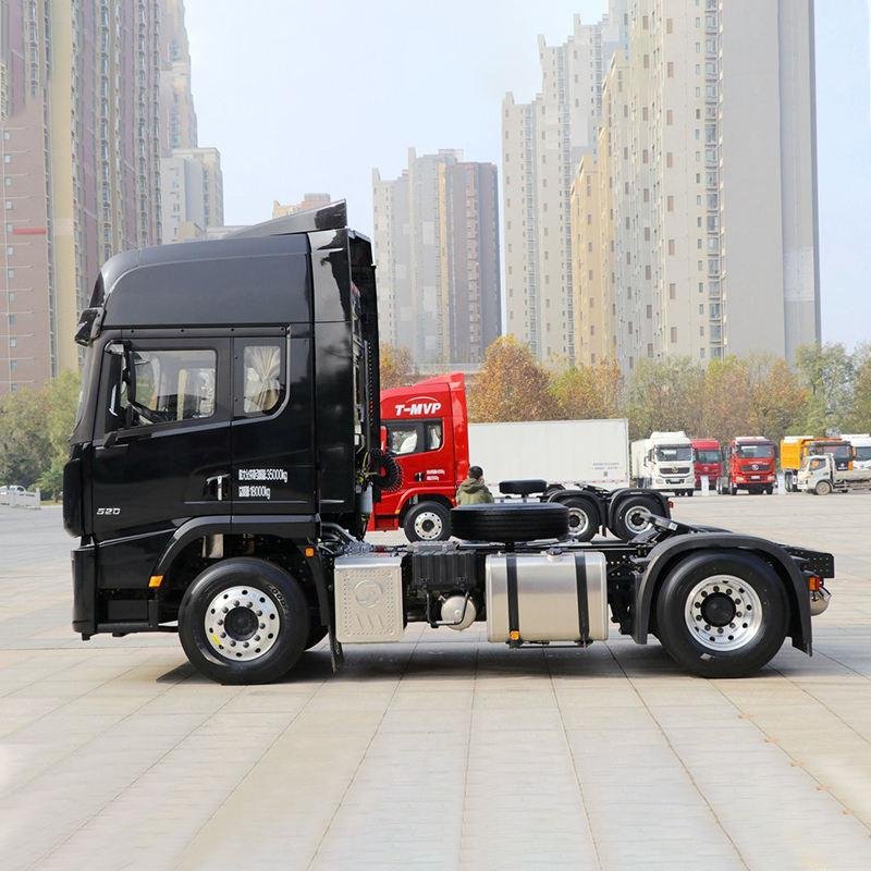 Shacman X5000 520HP 4X2 Heavy-Duty Tractor Head