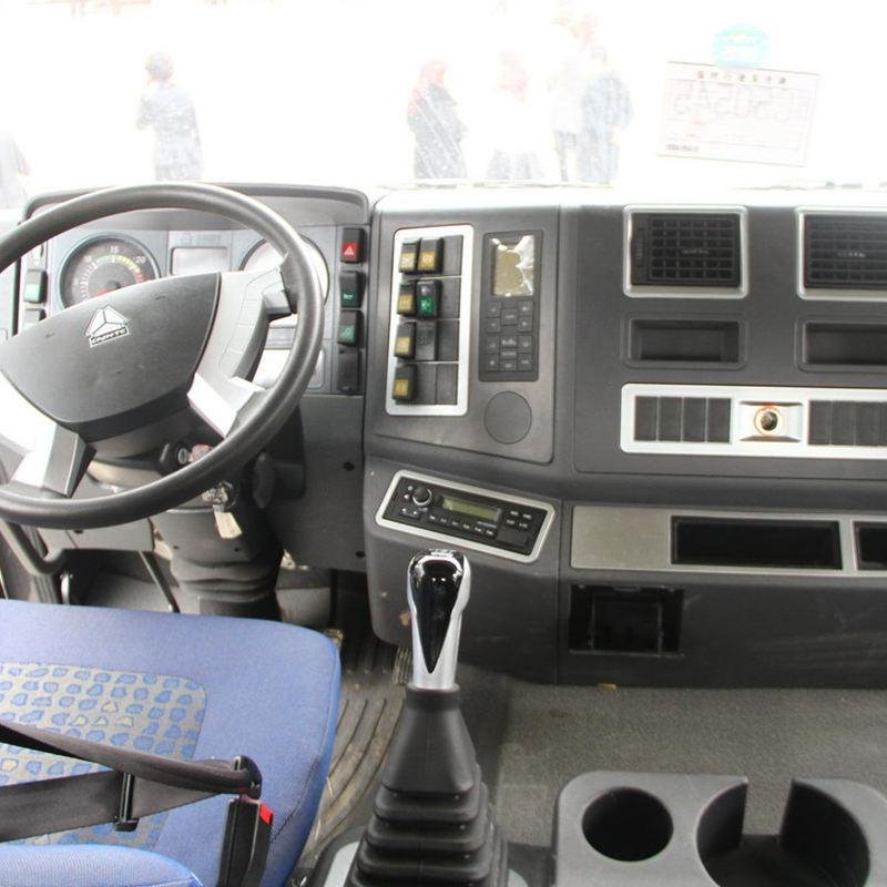 HOWO 380HP 6x4 Double-Drive Tractor Truck