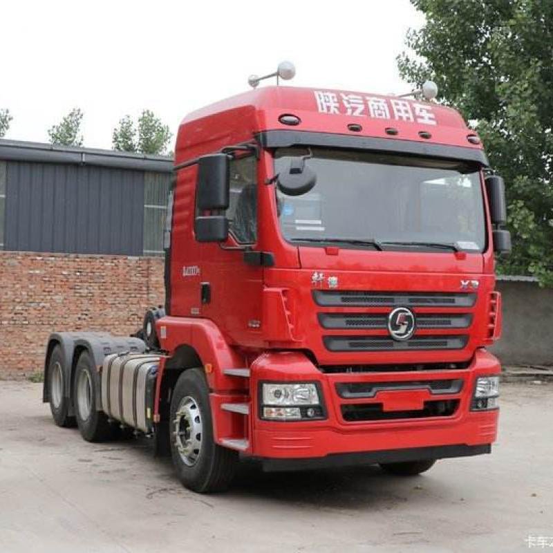Shacman 660HP 6x4 Heavy-Duty Tractor Truck
