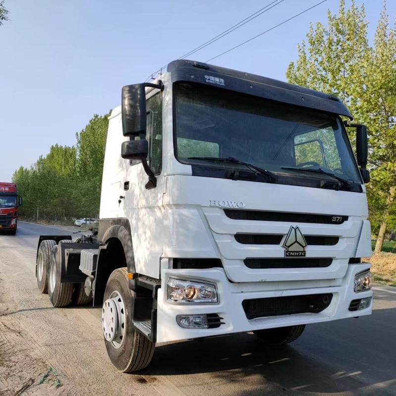 Howo 331kW 6x4 Heavy-Duty Tractor Truck Head