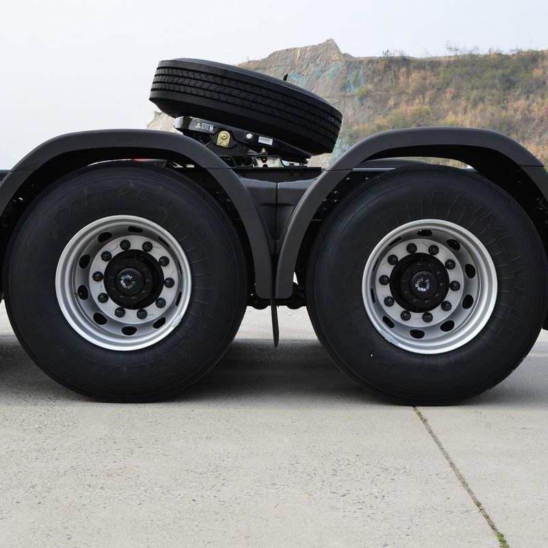 Dongfeng 460HP 6x4 Weichai Engine Tractor Truck