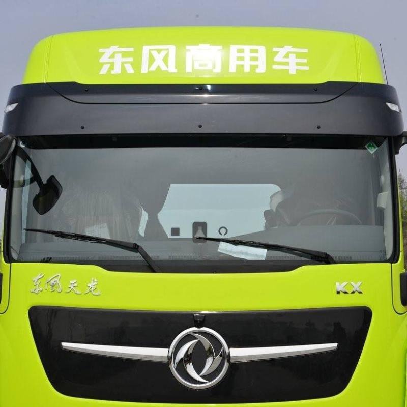 Dongfeng 660HP 6x4 Heavy-Duty Tractor Unit