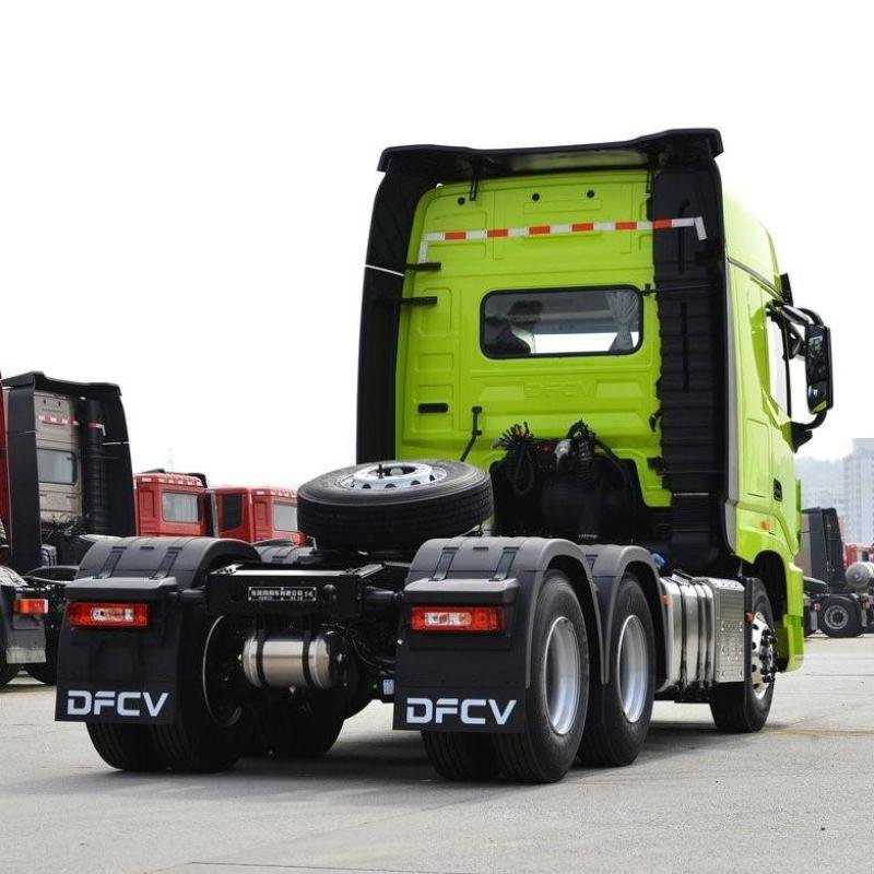 Dongfeng Tianlong Kx 660HP 6x4 Tractor Truck