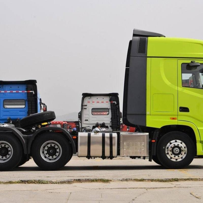 Dongfeng Tianlong Kx 660HP 6x4 Tractor Truck