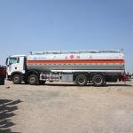 HOWO 350HP 8x4 Diesel Fuel Tanker Truck