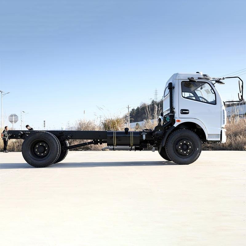 Dongfeng 6-Ton 4x4 Euro 5 Diesel Truck Chassis