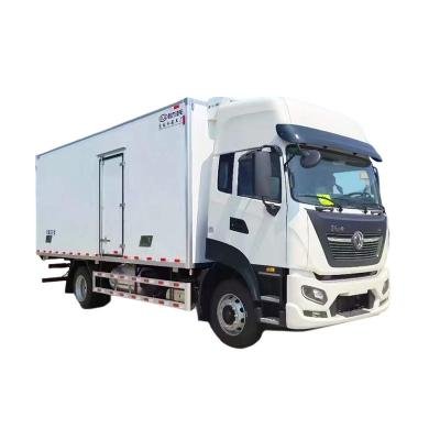 SINOTRUK ZZ5047XLCH 4x2 Refrigerated Box Truck -25°C to -5°C 6000mm Cargo