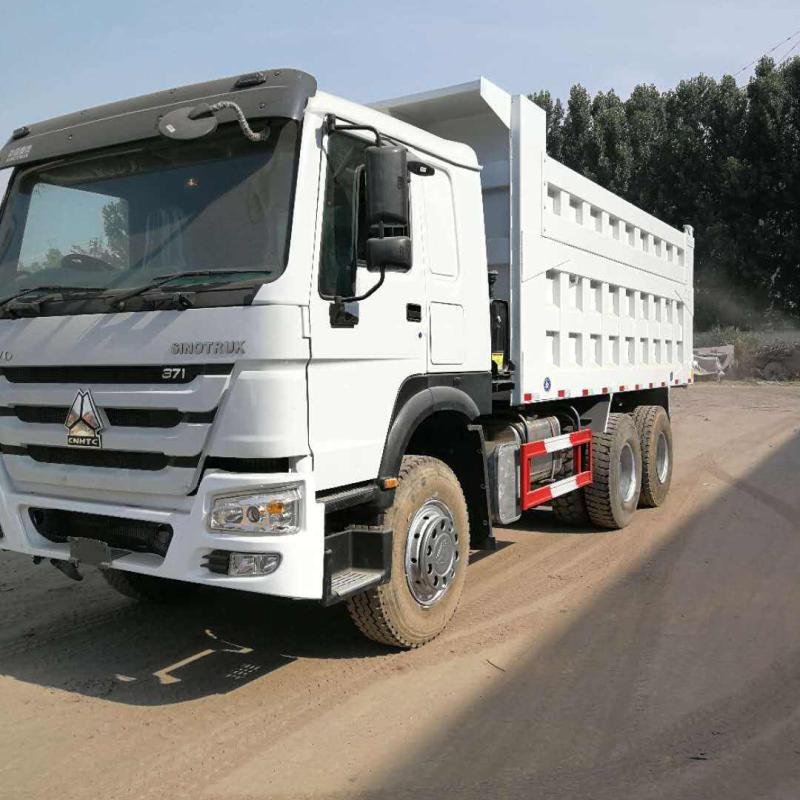 SINOTRUK HOWO 6x4 Heavy-Duty Mining Dump Truck 21-30T