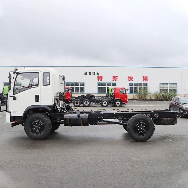 Dongfeng 170HP 4x4 Off-Road Truck Chassis with Cummins Engine