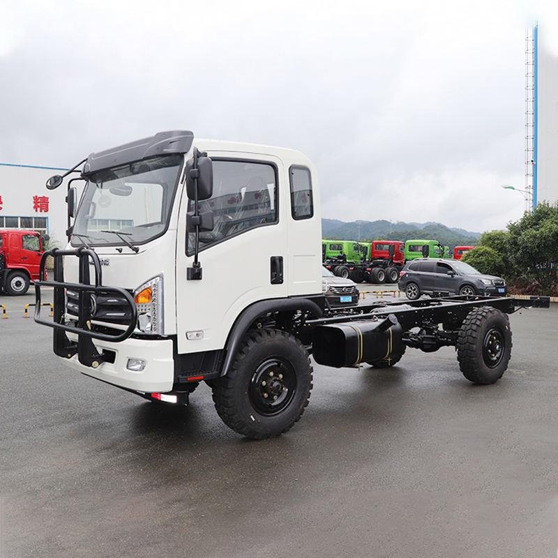 Dongfeng 170HP 4x4 Off-Road Truck Chassis with Cummins Engine