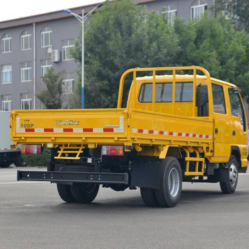 Isuzu 120HP 4.49T 4X2 Light Dropside Truck