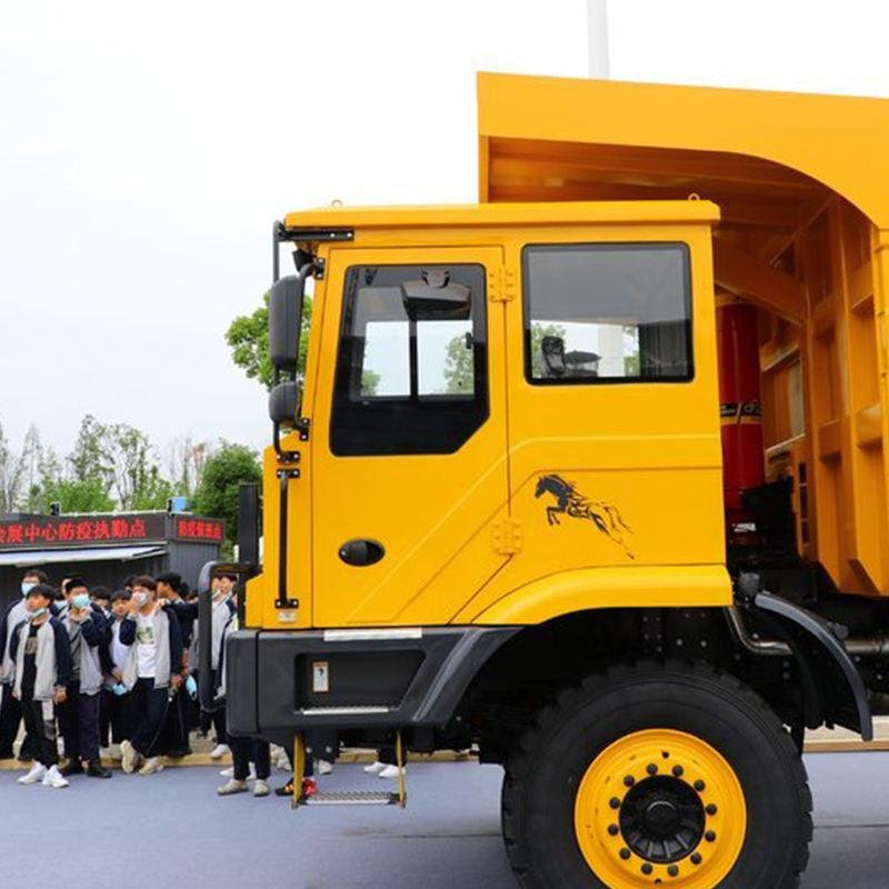 LiuGong DW90A-H 480HP 6x4 Mining Dump Truck