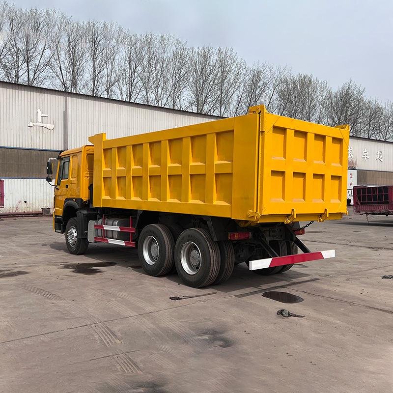 Sinotruk HOWO T7H 400HP 6x4 Dump Truck