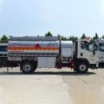 HOWO 160HP 4×2 Diesel Fuel Tanker Truck
