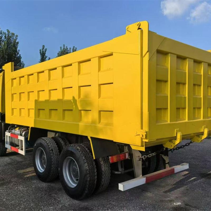 Sinotruk HOWO 371HP 6x4 30T Dump Truck
