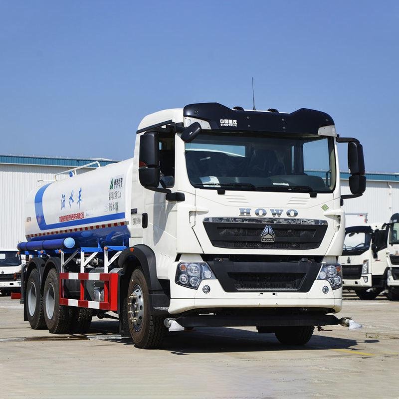 Dongfeng HOWO 10,000L Water Tanker Truck 4x2 Diesel Sprinkler Vehicle