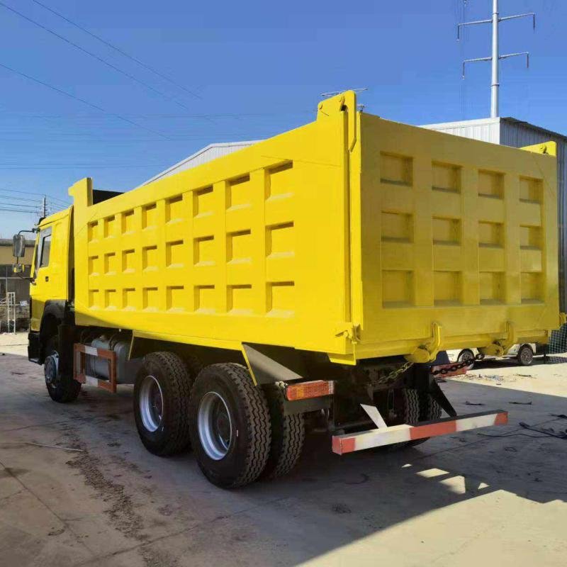 Sinotruk HOWO 371HP 6x4 24m³ Diesel Manual Tipper Dump Truck for Engineering & Mining Transport