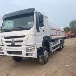 Sinotruk HOWO 371HP 6x4 Fuel Tanker Truck