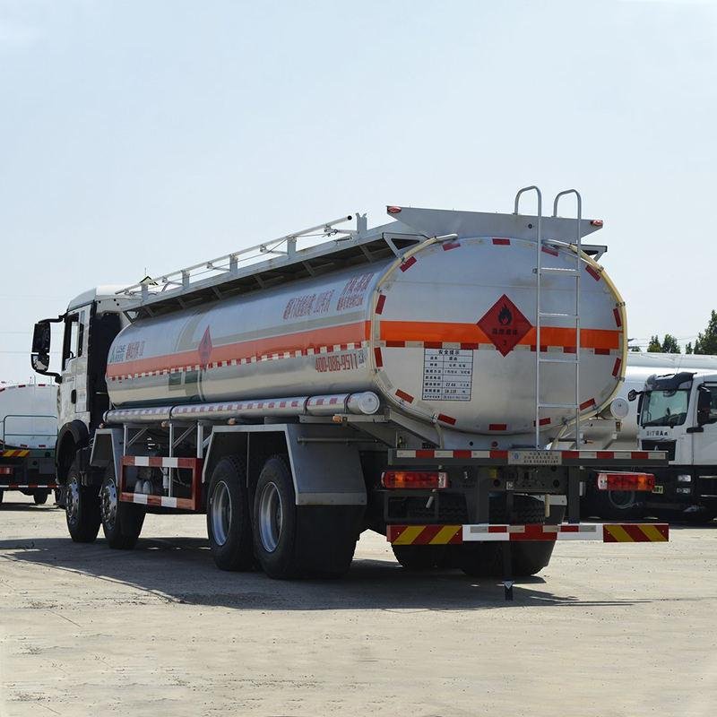 HOWO 8x4 26,000L Fuel Tanker Truck Diesel Transport Vehicle