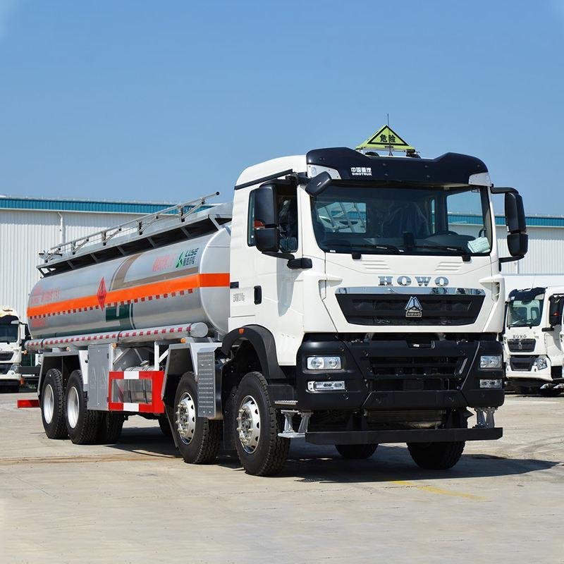 HOWO 8x4 26,000L Fuel Tanker Truck Diesel Transport Vehicle
