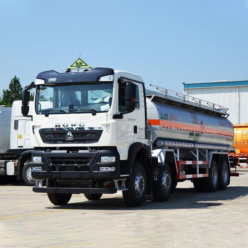 HOWO 8x4 26,000L Fuel Tanker Truck Diesel Transport Vehicle