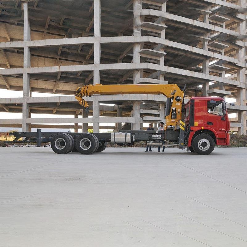 Hengwang HWQY16T 16T 257kW 8x4 Telescopic Boom Truck Mounted Crane