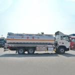 SINOTRUK HOWO 240HP 6x4 Diesel Fuel Tanker Truck