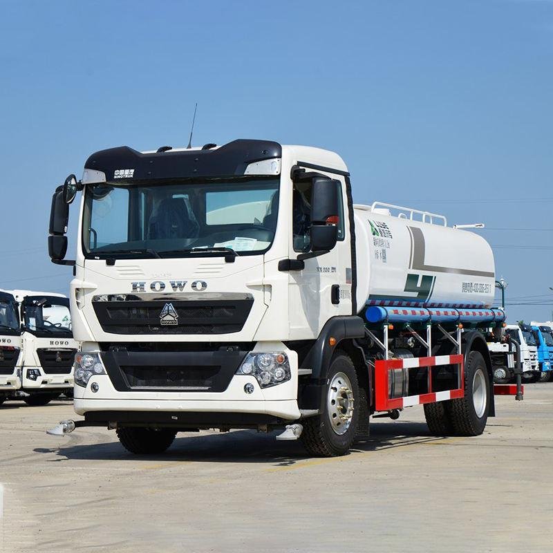 HOWO TX Series 220HP 4×2 Diesel Sprinkler Truck