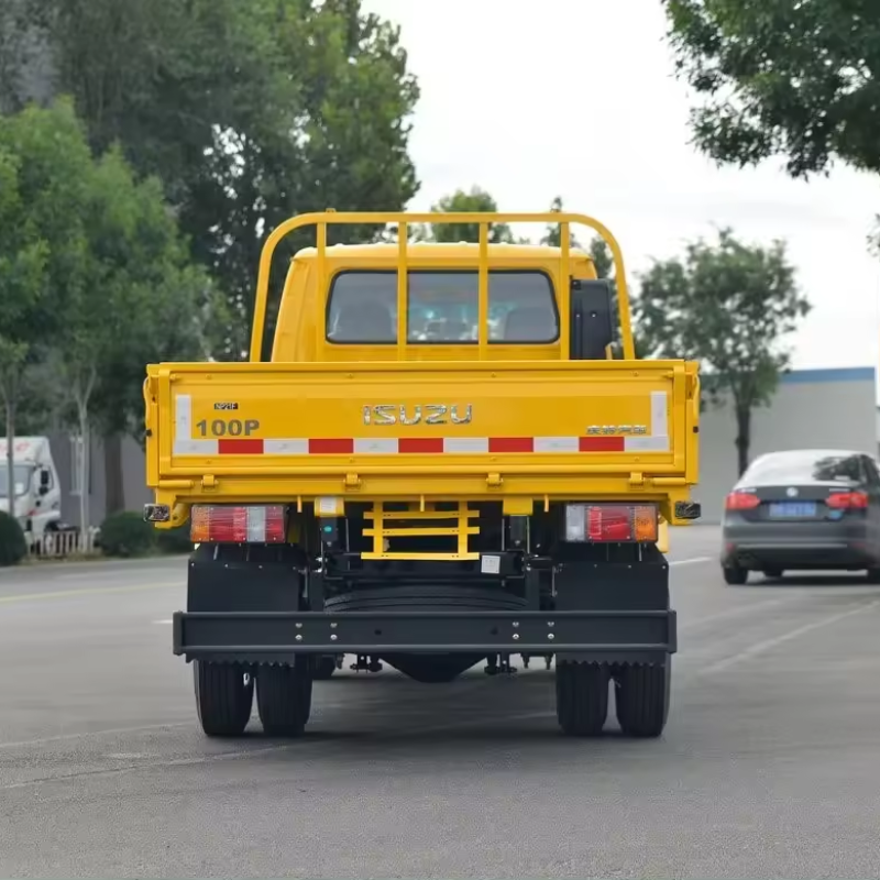 Isuzu 120HP 4.5T 4X2 Fence Cargo Truck