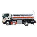 SINOTRUK HOWO 4x2 160HP 8000L Fuel Tank Truck for Sale