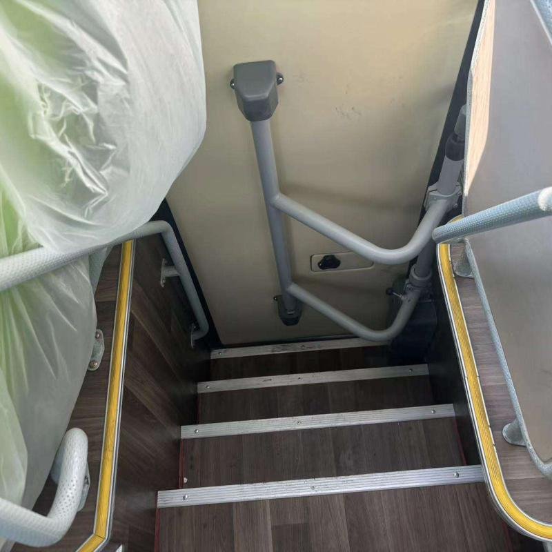 60-Seater Right-Hand Drive Diesel Coach Bus - Manual Transmission Passenger Vehicle
