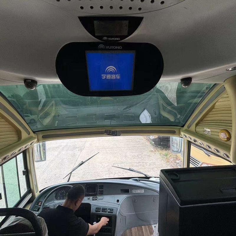 50-Seater Front Engine Diesel Coach Bus (Right Hand Drive)