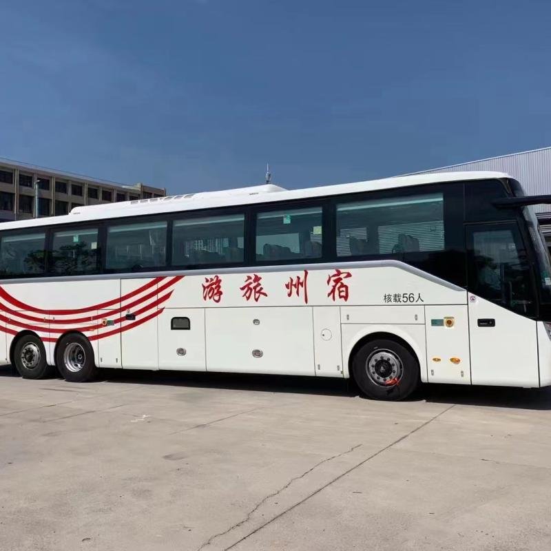 55-Seater Luxury Coach Bus Diesel Manual Transmission 6.8L Engine