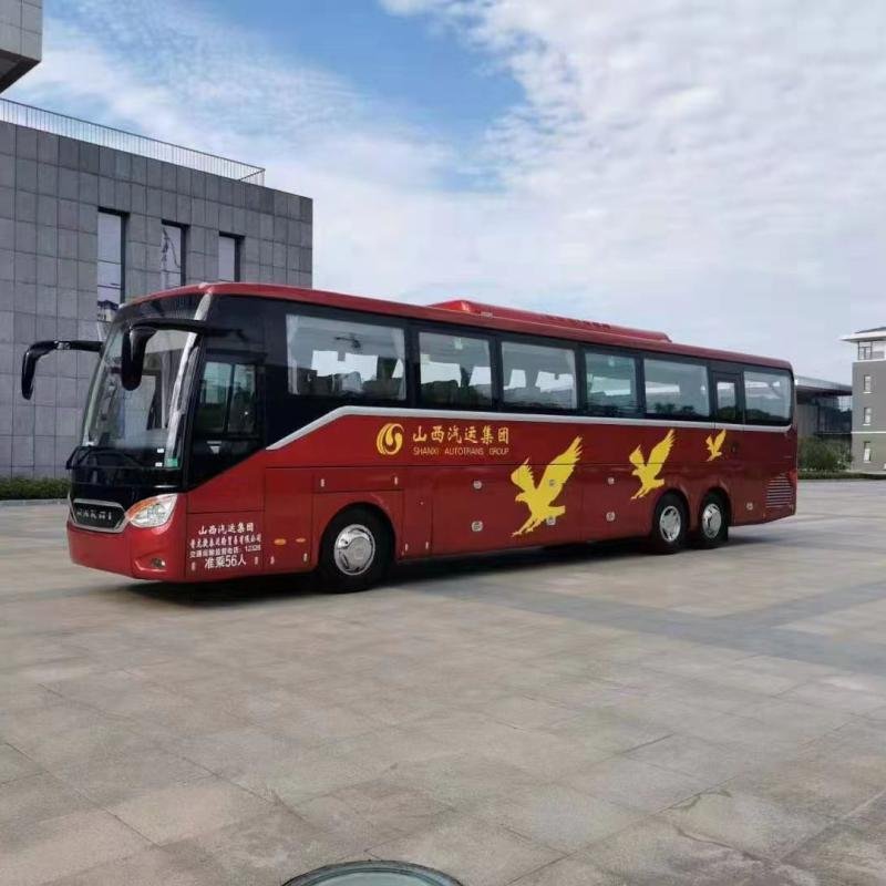 55-Seater Luxury Coach Bus Diesel Manual Transmission 6.8L Engine
