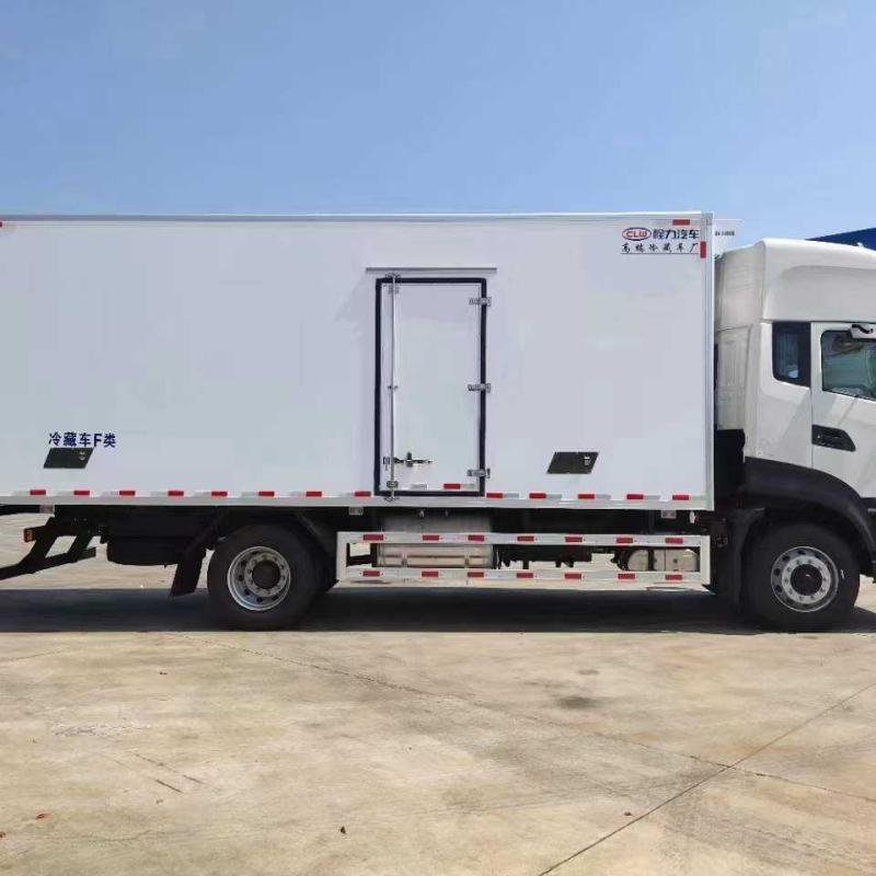 DONGFENG 4×2 Refrigerated Truck with Thermo King Cooling System