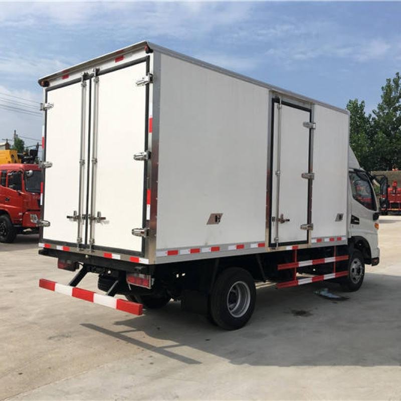 JAC 152HP 4x2 3308mm Wheelbase Refrigerated Truck 4-5T GVW