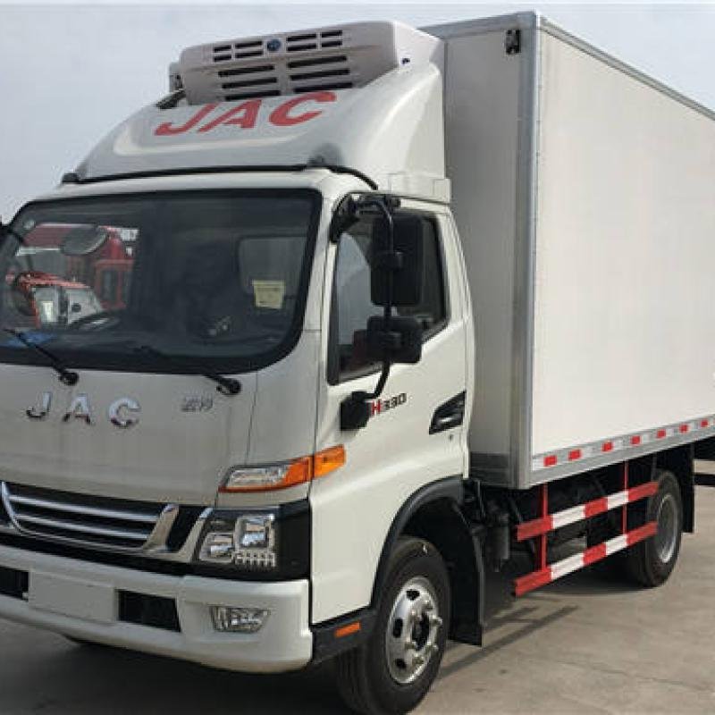 JAC 152HP 4x2 3308mm Wheelbase Refrigerated Truck 4-5T GVW