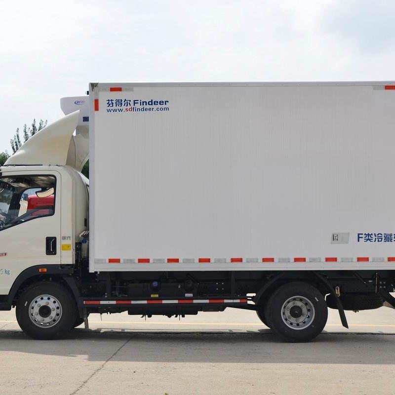 Isuzu 150HP 4x2 Light-Duty Refrigerated Freezer Truck for Meat Transport