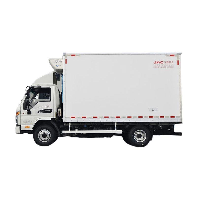 Isuzu 4x2 refrigerated freezer box truck for seafood and frozen food transport with Cummins engine