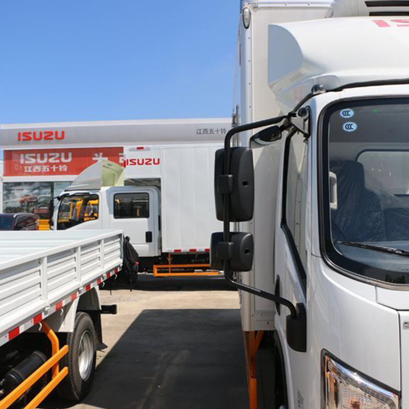 ISUZU 116HP 4x2 Refrigerated Truck 5T GVW