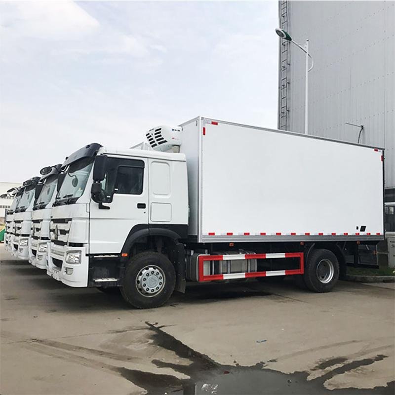 ISUZU GIGAI 1.5T Refrigerated Truck 8m³ Box Freezer Vehicle