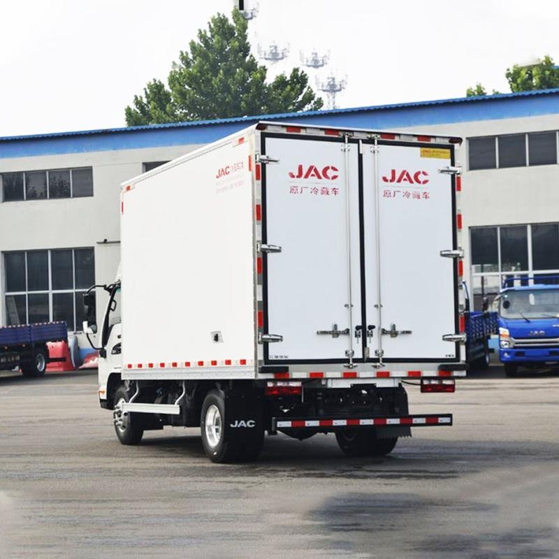 Jiefang 148HP 4.2m Refrigerated Box Truck 4x2 Diesel