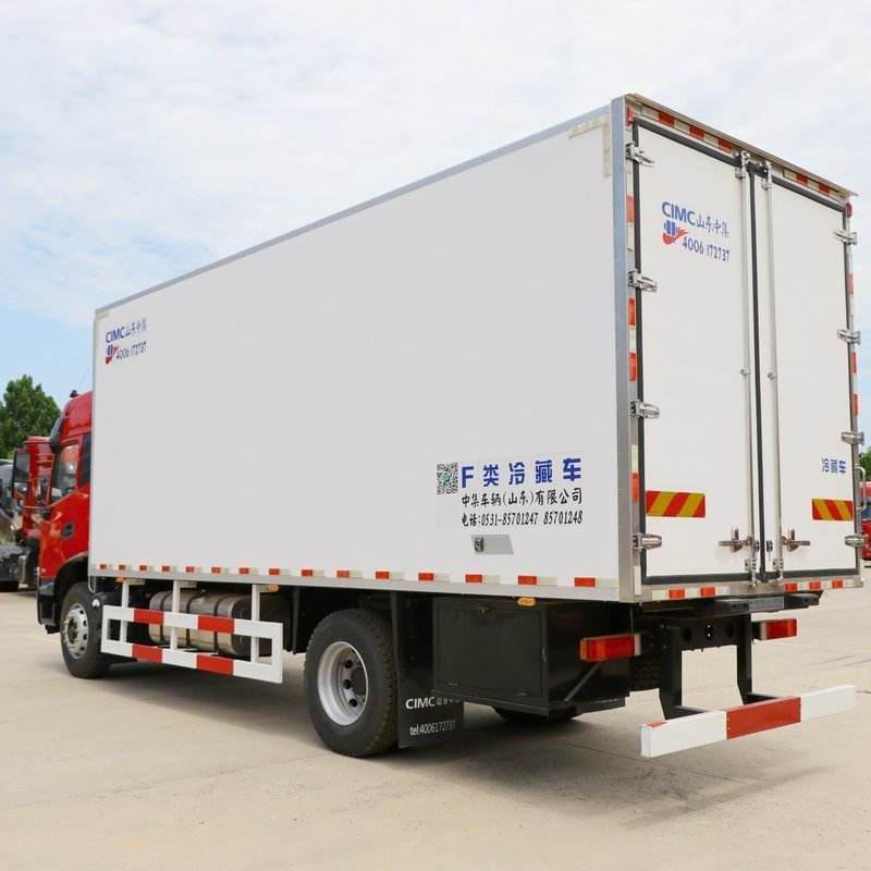 DONGFENG TIANJIN 245HP 4x2 Refrigerated Truck
