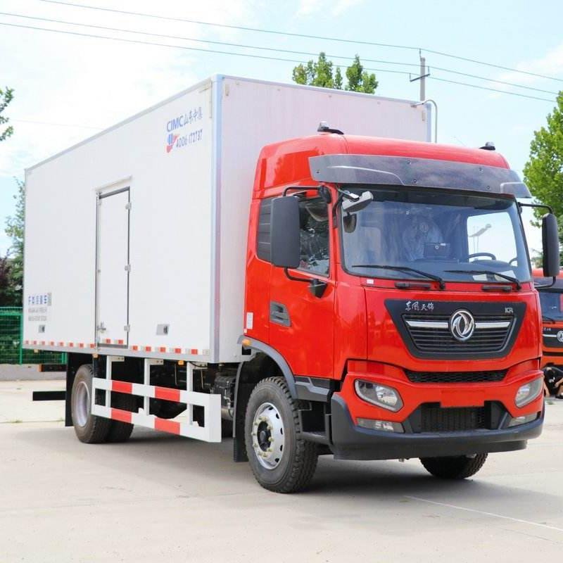 DONGFENG TIANJIN 245HP 4x2 Refrigerated Truck