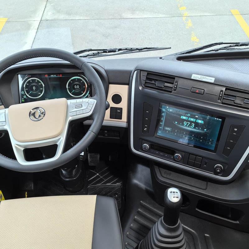 Dongfeng TianJin KR Plus 300HP 4x2 Refrigerated Truck
