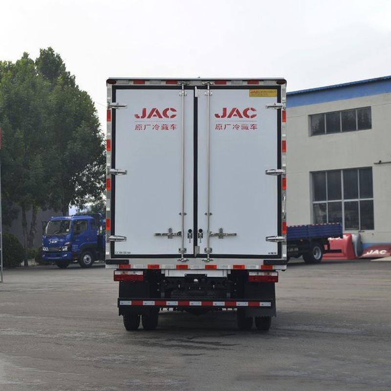JAC 6-8 Ton 160hp 4×2 Diesel Refrigerated Box Truck