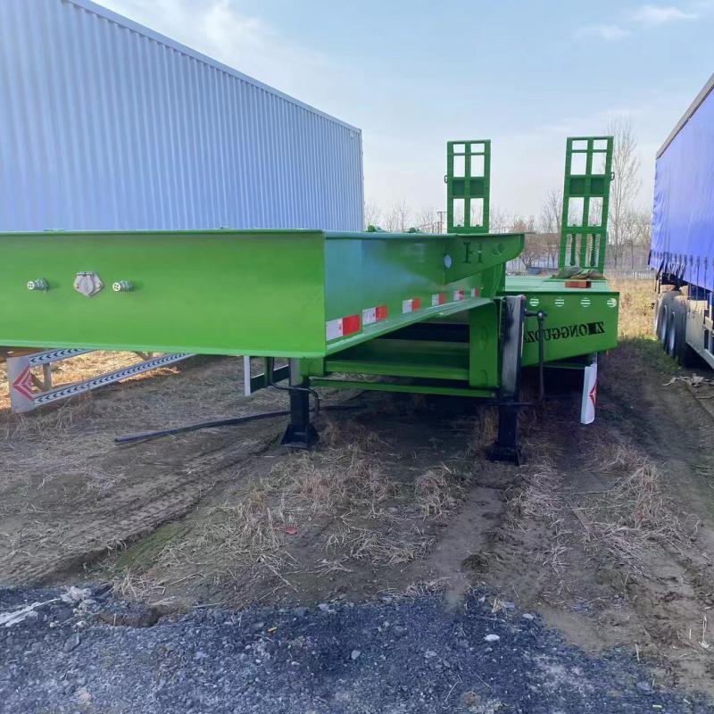 Tarzan 3-Axle 50-Ton Lowboy Low Bed Semi-Trailer for Heavy Equipment Transport