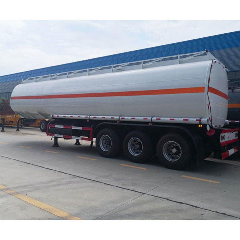 Tarzan 3-Axle 30-60T Steel Fuel Tank Semi-Trailer for Petroleum Transport