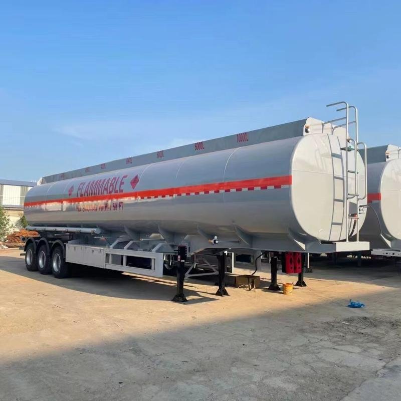 Hualiangyongshun 3-Axle 28,000-70,000L Fuel Tanker Semi-Trailer