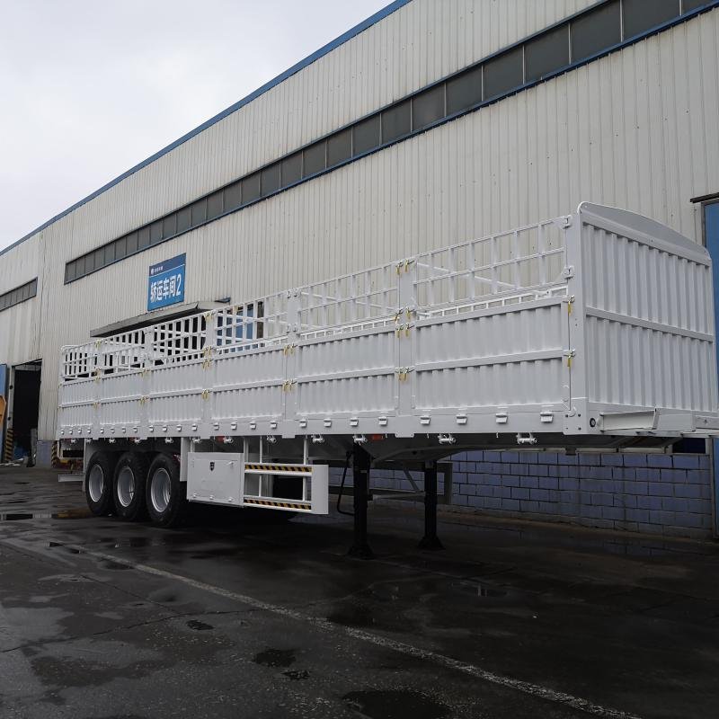 KAYUAN 60Ton 3-Axle Steel Livestock Semi-Trailer for Cattle Poultry Transport